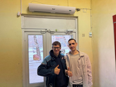 Замена старой тепловой завесы на новую Ballu BHC-L10-S06 в магазине "Спортсмен" на улице Беренга, Томск